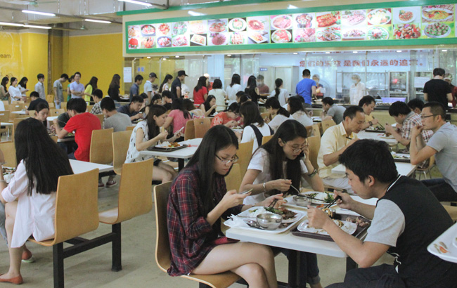 感恩回饋美食節,美食在食堂，好吃在金筷子